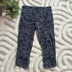 Lululemon In Movement Crop Everlux Efflorescent Nebula Black Womens Size 8